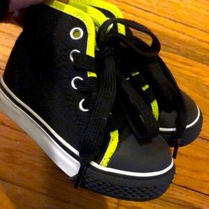 New!! Gymboree High Top Sneakers, Toddler size 6